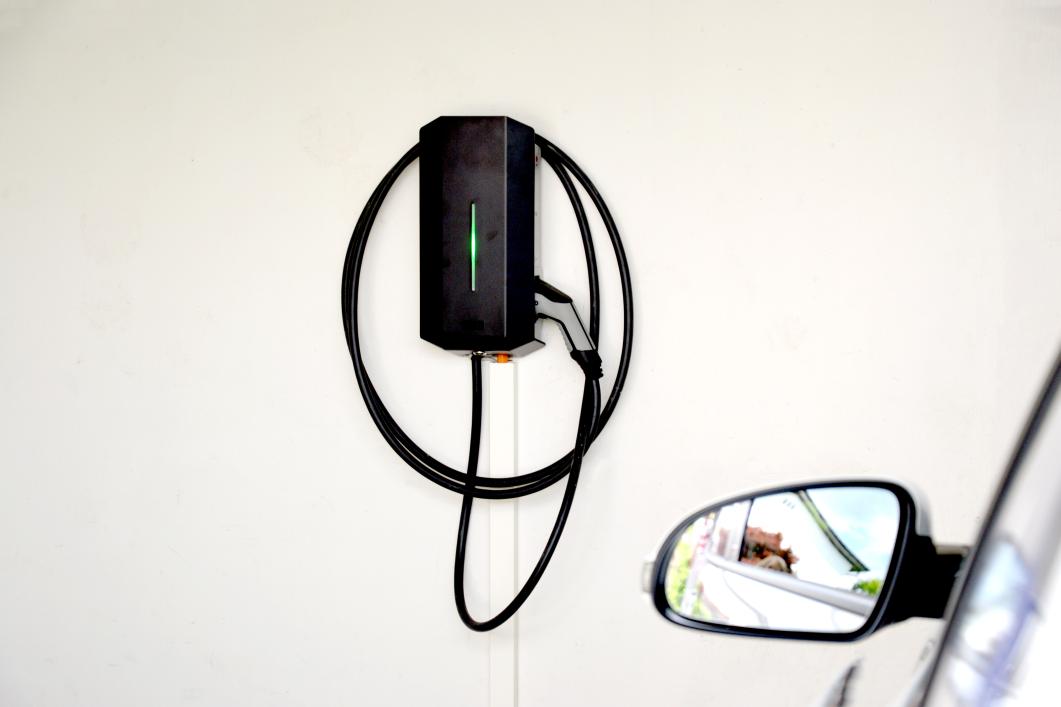 Neue intelligente Ladestation im Sortiment