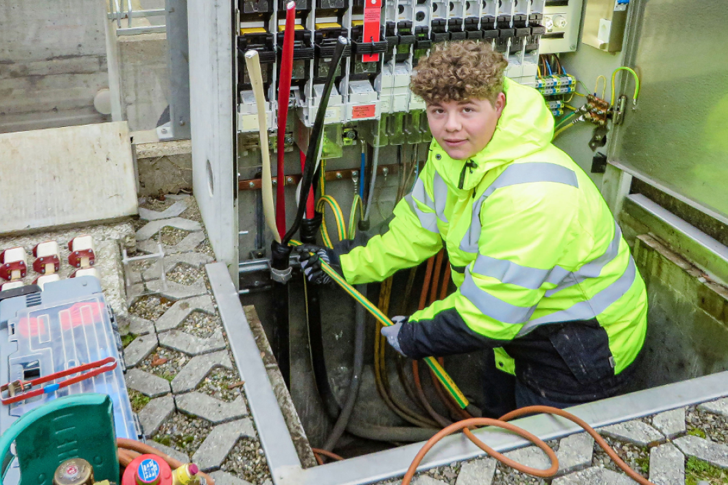 Matthias Huser: In der Ausbildung zum Netzelektriker bei der AEW Energie AG