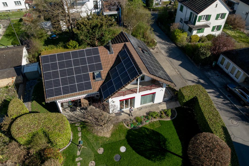 Neues Zusatzprodukt: attraktive Entschädigung für Solarstrom-Produzenten