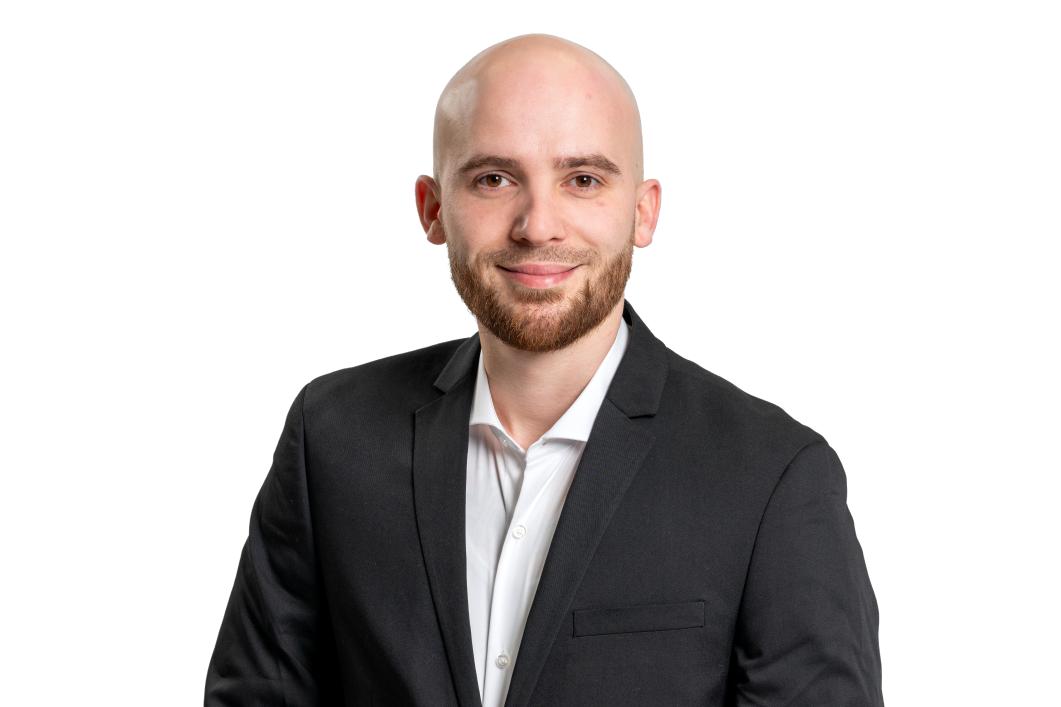 Orhan Qupeva, Vertriebsinnendienst Energiesysteme